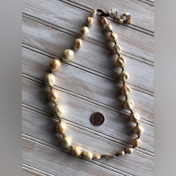 Vintage Pearl Necklace - Picture 6 of 6